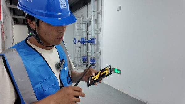 炒股配资开户 三工视频·新360行之钢结构装配工｜在工地“搭积木”，支撑城市“脊梁”